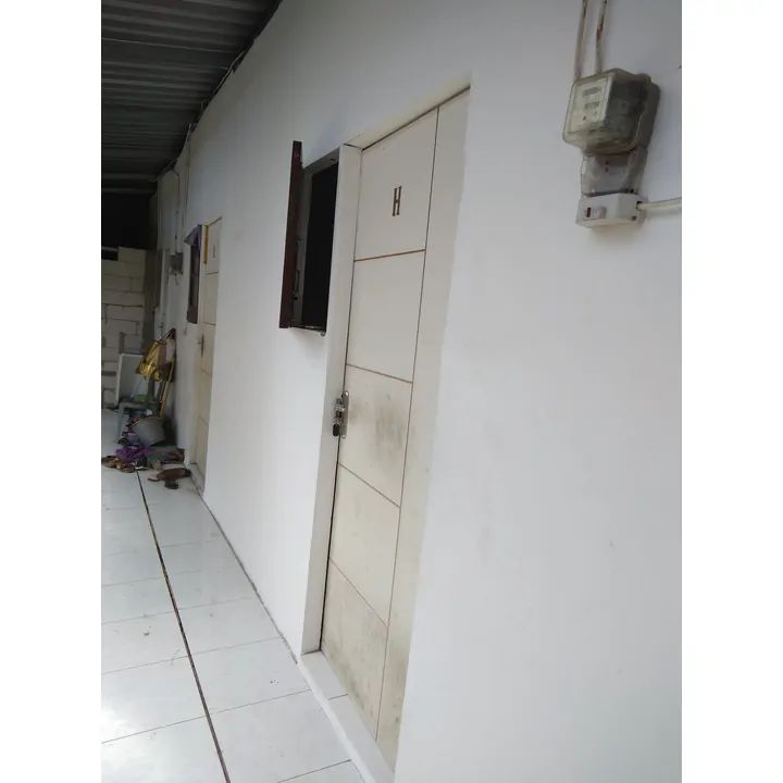 Foto Kamar H (Budget Room)  Kost Surabaya